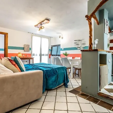 - Coral 2 Apartment *
